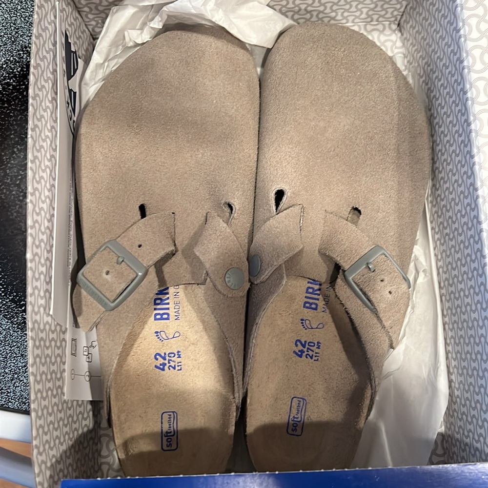 Birkenstock Boston clogs. Size 42 suede stone coin color. ￼